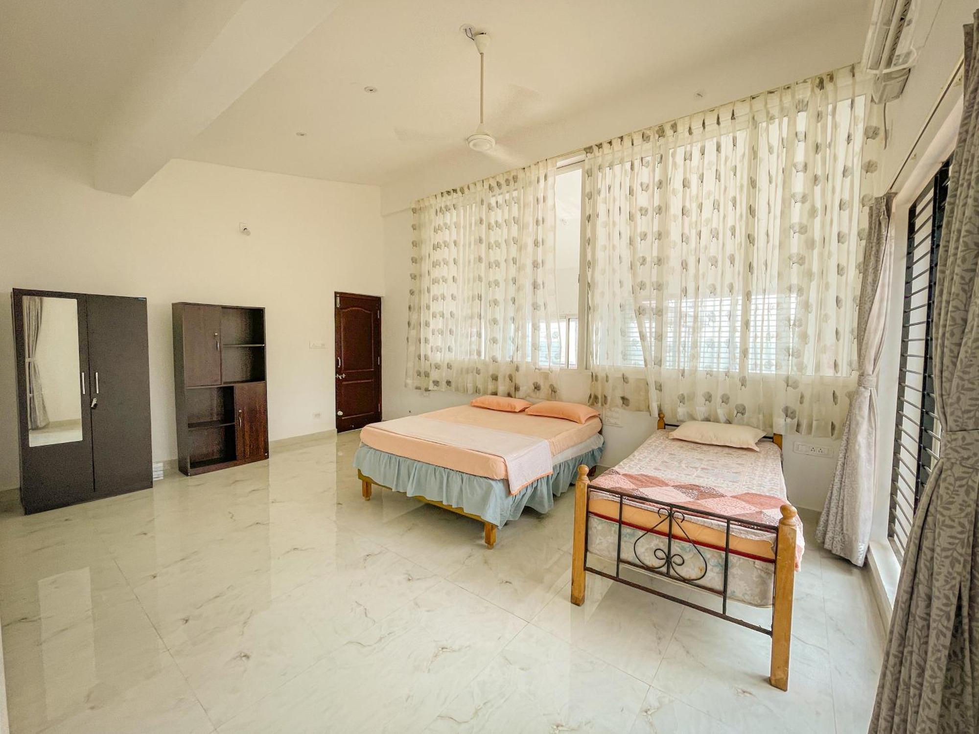 Gintara Beach Homestay By Evaddo Kalyanpur Ngoại thất bức ảnh