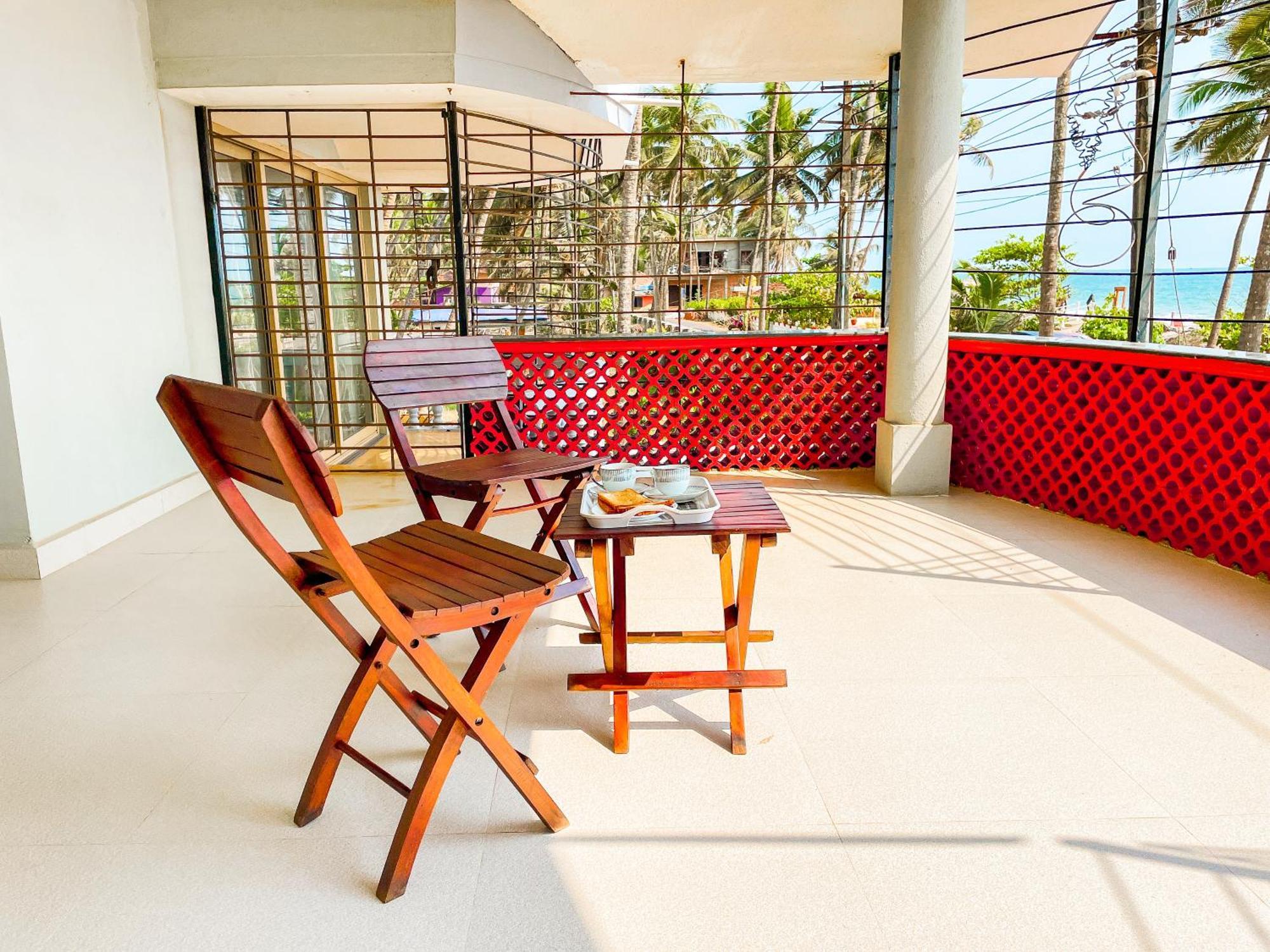 Gintara Beach Homestay By Evaddo Kalyanpur Ngoại thất bức ảnh